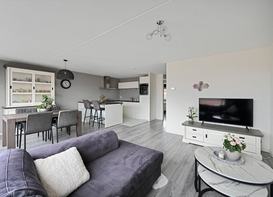 Midden-Scheepvaartstraat 33