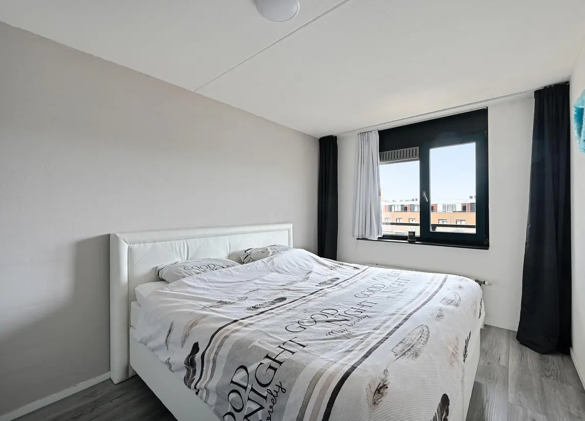 Midden-Scheepvaartstraat 33