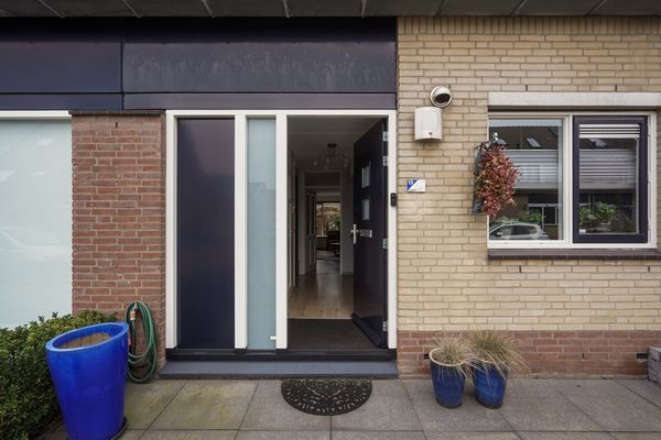 Lisdodde 13, MAASLAND