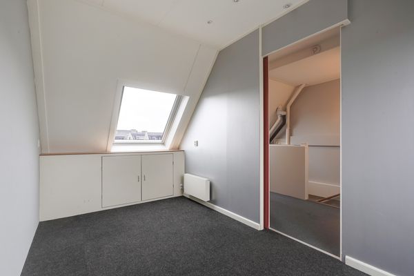 Lisdodde 13, MAASLAND