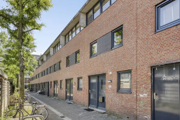Lau Mazirellaan 131