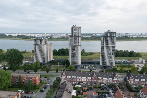 Merellaan 1385, MAASSLUIS