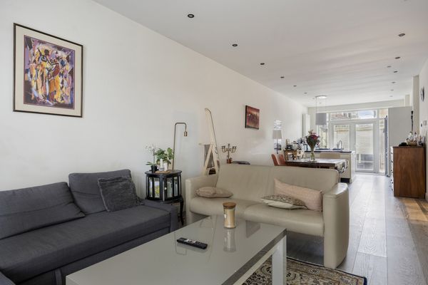 Marktweg 140, 'S-GRAVENHAGE