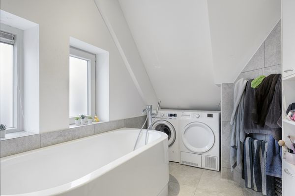 Marktweg 140, 'S-GRAVENHAGE