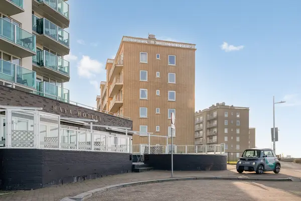 Zeekant 100C, 'S-GRAVENHAGE