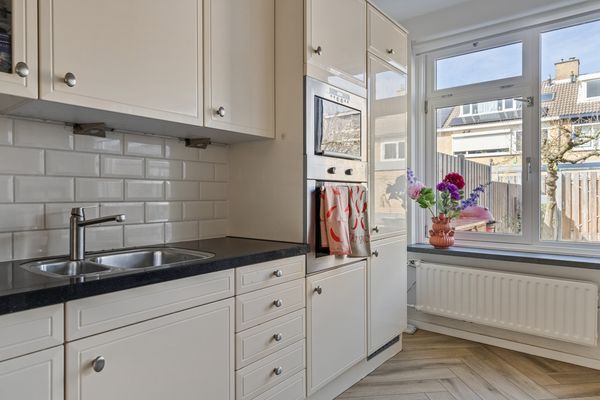 Eikenlaan 117, 'S-GRAVENZANDE