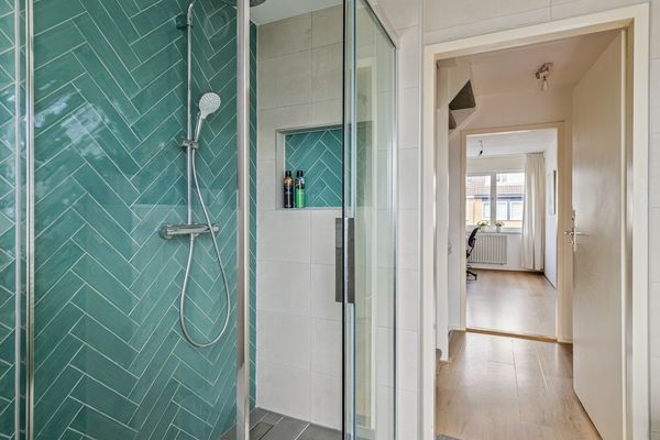 Eikenlaan 117, 'S-GRAVENZANDE