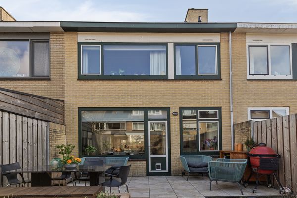 Eikenlaan 117, 'S-GRAVENZANDE