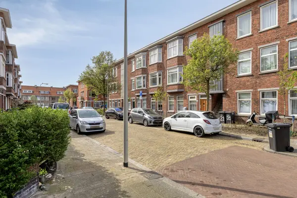 Elise van Calcarstraat 33, 'S-GRAVENHAGE