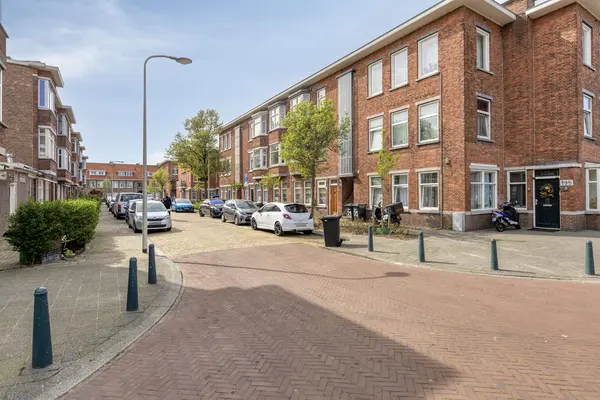 Elise van Calcarstraat 33, 'S-GRAVENHAGE