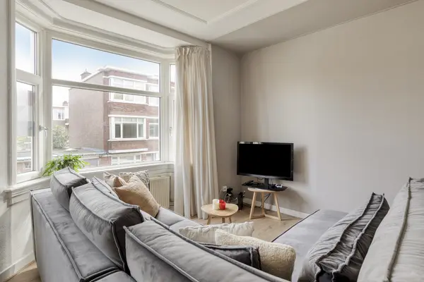 Elise van Calcarstraat 33, 'S-GRAVENHAGE