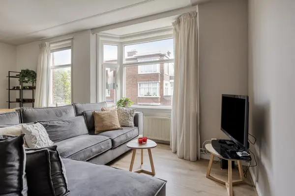 Elise van Calcarstraat 33, 'S-GRAVENHAGE