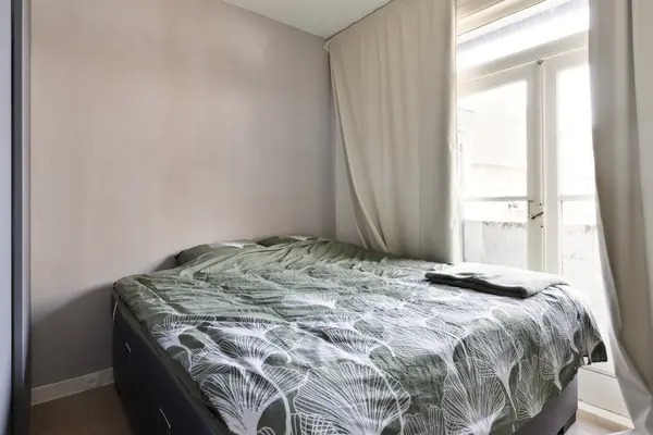 Elise van Calcarstraat 33, 'S-GRAVENHAGE