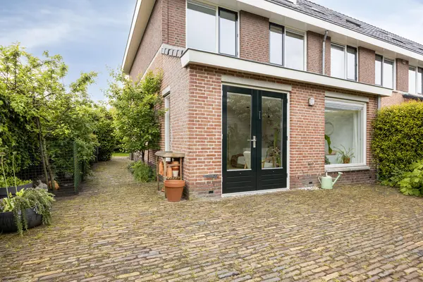 Bleekveld 2, DEN HOORN