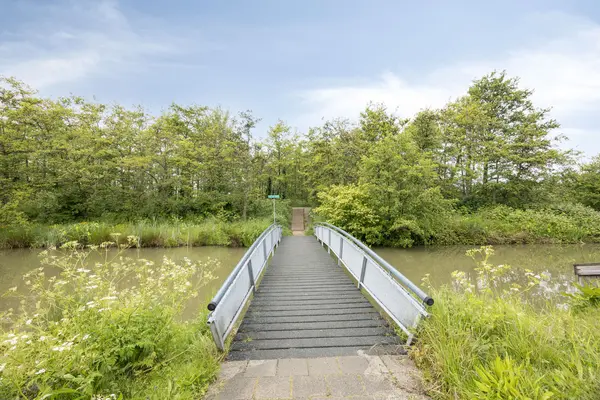 Bleekveld 2, DEN HOORN