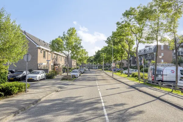 Oudlaan 28, NAALDWIJK