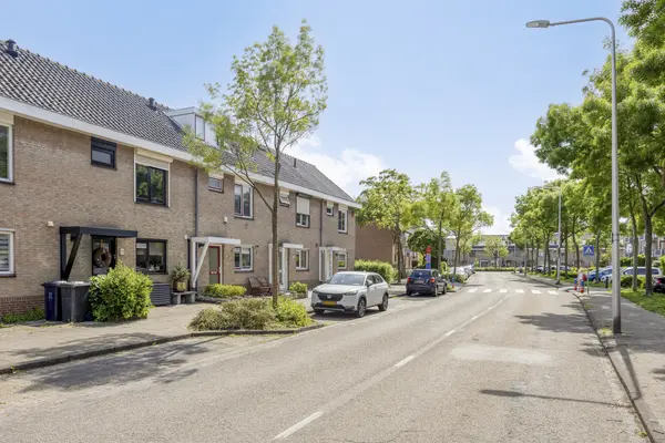 Oudlaan 28, NAALDWIJK