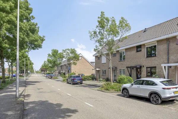 Oudlaan 28, NAALDWIJK