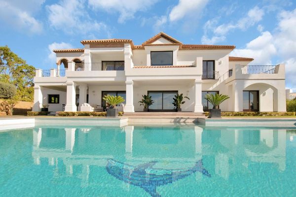 Urbanizacion los Flamingos 111, Benahavís