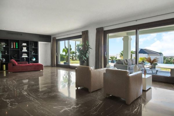 Urbanizacion los Flamingos 111, Benahavís