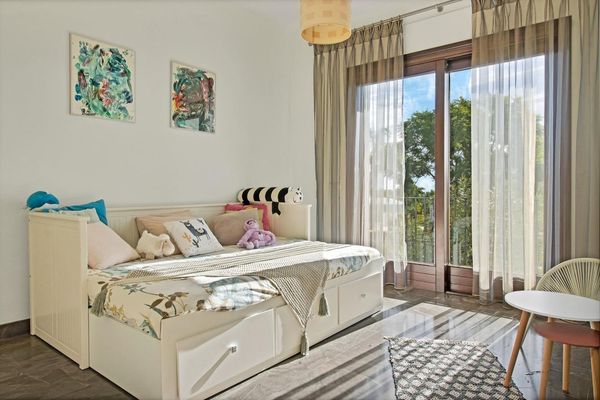 Urbanizacion los Flamingos 111, Benahavís