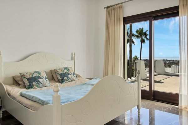 Urbanizacion los Flamingos 111, Benahavís