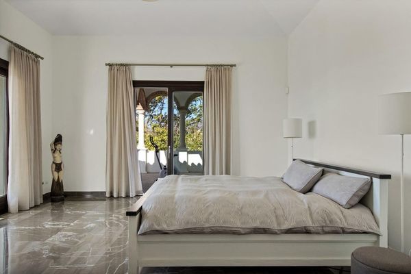 Urbanizacion los Flamingos 111, Benahavís