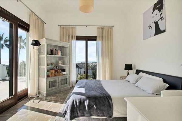 Urbanizacion los Flamingos 111, Benahavís