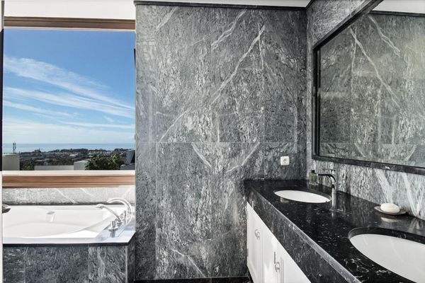 Urbanizacion los Flamingos 111, Benahavís