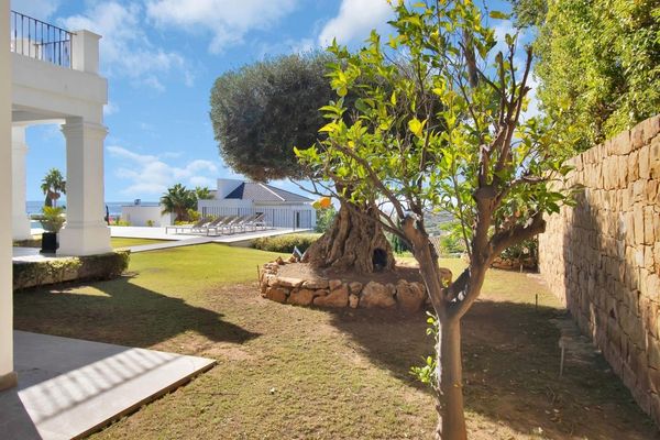 Urbanizacion los Flamingos 111, Benahavís