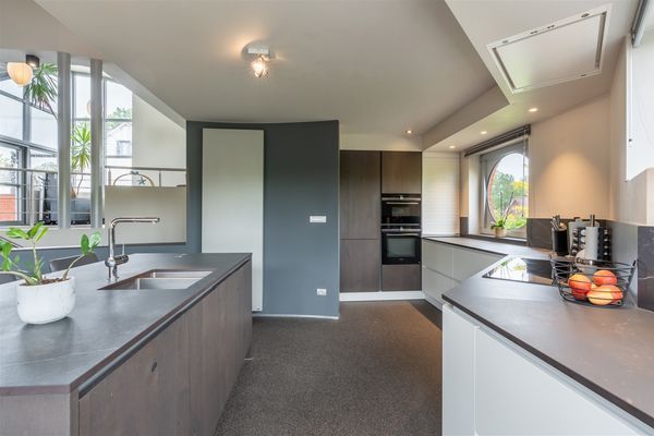 Neeroeterenstraat 93B, Maaseik