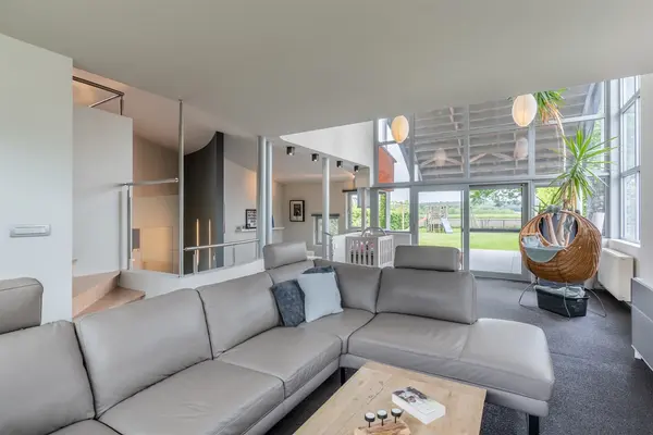 Neeroeterenstraat 93B, Maaseik
