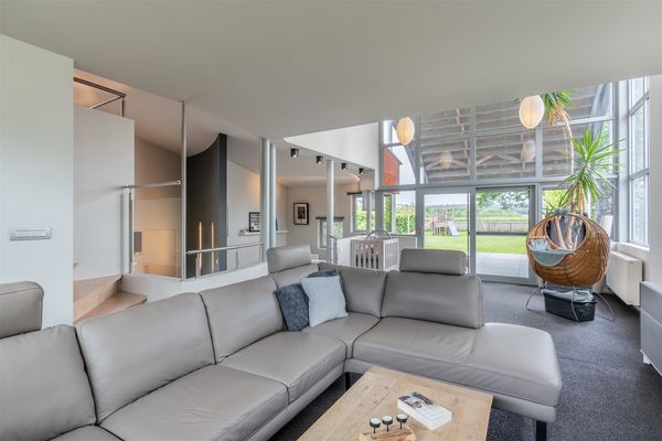 Neeroeterenstraat 93B, Maaseik