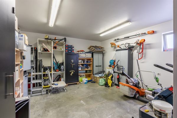 Neeroeterenstraat 93B, Maaseik