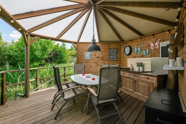 Stationsstraat 38, Ravels