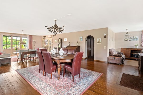 Stationsstraat 38, Ravels