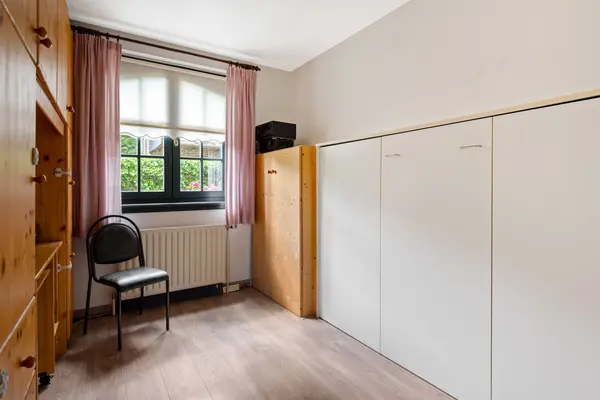 Stationsstraat 38, Ravels