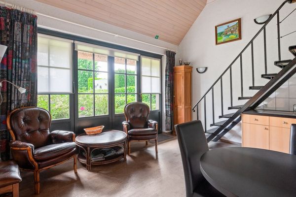 Stationsstraat 38, Ravels