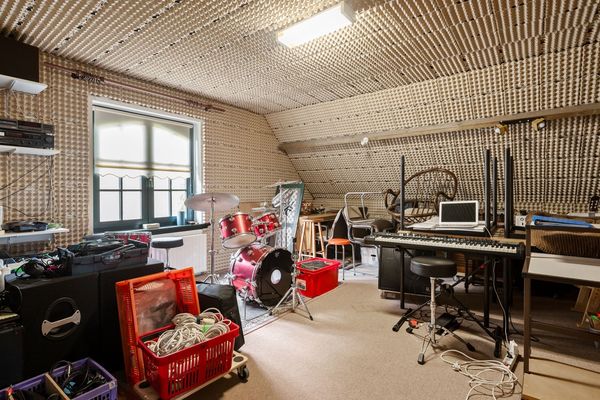 Stationsstraat 38, Ravels