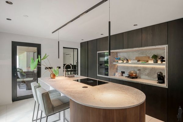 Leeuweriklaan 4, Ravels