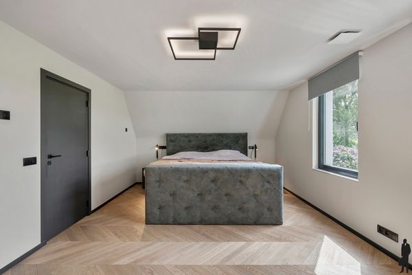 Leeuweriklaan 4, Ravels