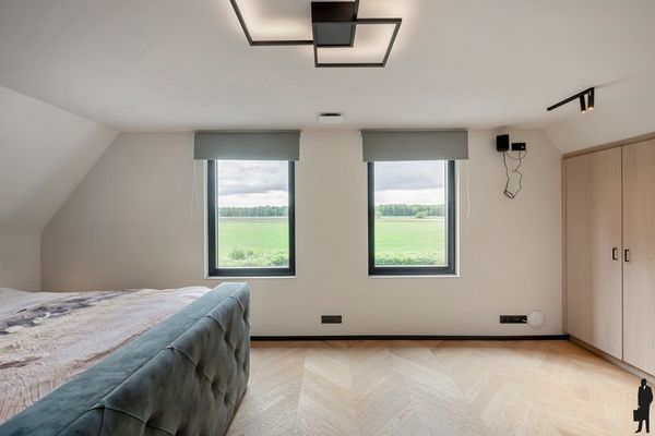 Leeuweriklaan 4, Ravels