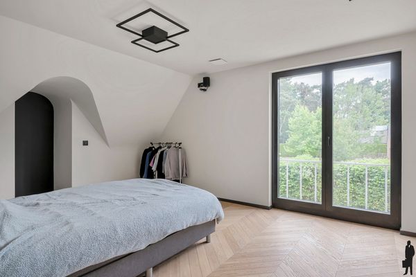 Leeuweriklaan 4, Ravels