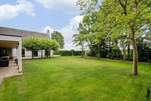 Leeuweriklaan 4, Ravels