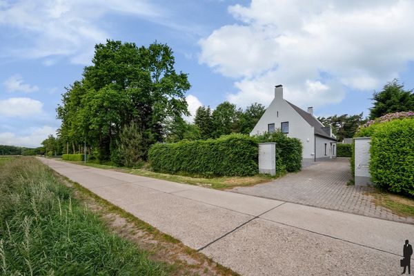 Leeuweriklaan 4, Ravels