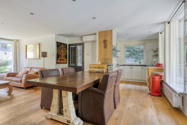 Kievit 12 98, Baarle-Nassau