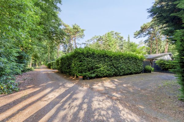 Kievit 12 98, Baarle-Nassau