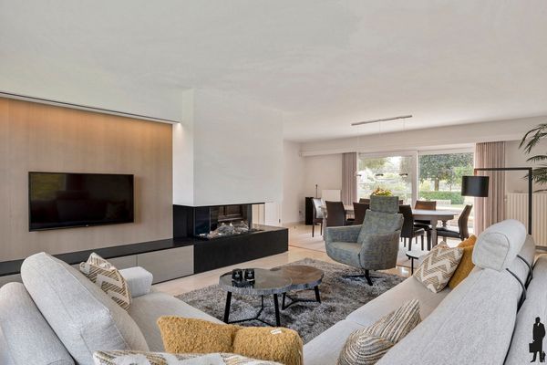 Koning Albertstraat 181, Ravels