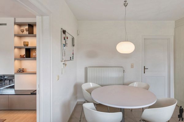 Koning Albertstraat 181, Ravels