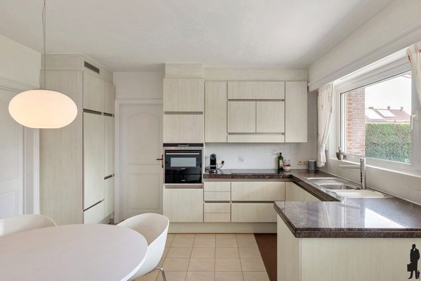 Koning Albertstraat 181, Ravels